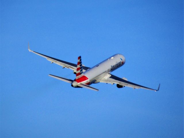 Boeing 757-200 (N186AN)
