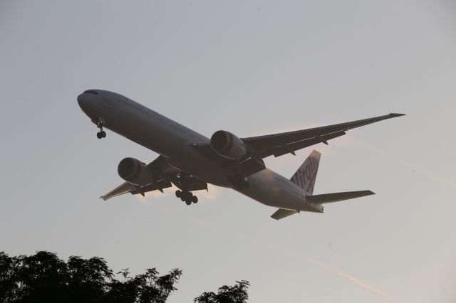 BOEING 777-300ER (VH-VPE)