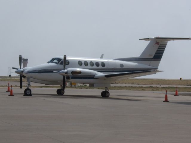 Beechcraft Super King Air 200 (N51EE)