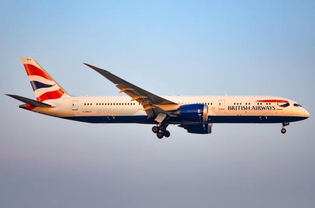 Boeing 787-9 Dreamliner (G-ZBKO) - Here is a British Airways 787-9 coming into YYZ during golden hour on August 27,2018.