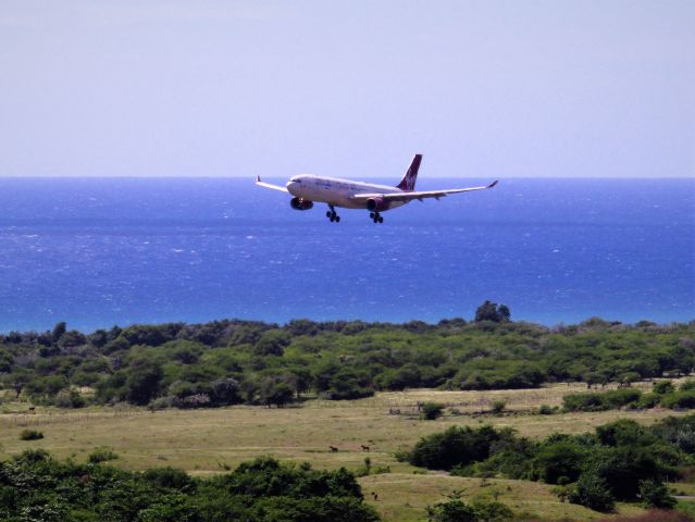 Airbus A330-300 (G-VGEM)