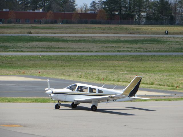 Piper Cherokee (N2551U)