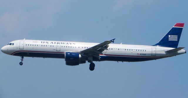 Airbus A321 (N170US) - US Airways A321 7/18/13