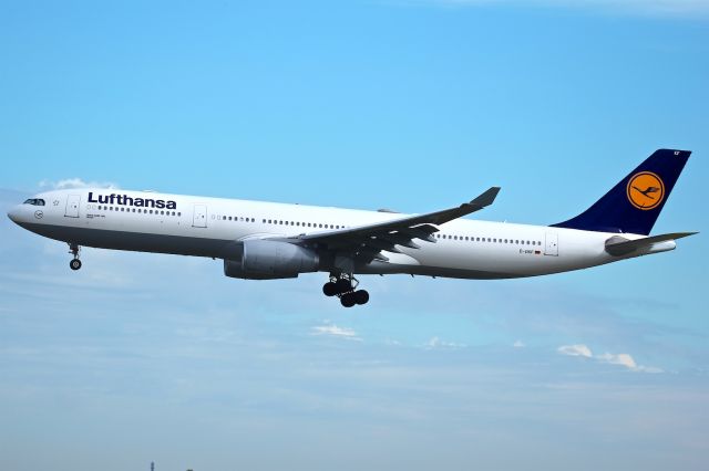 Airbus A330-300 (D-AIKF)