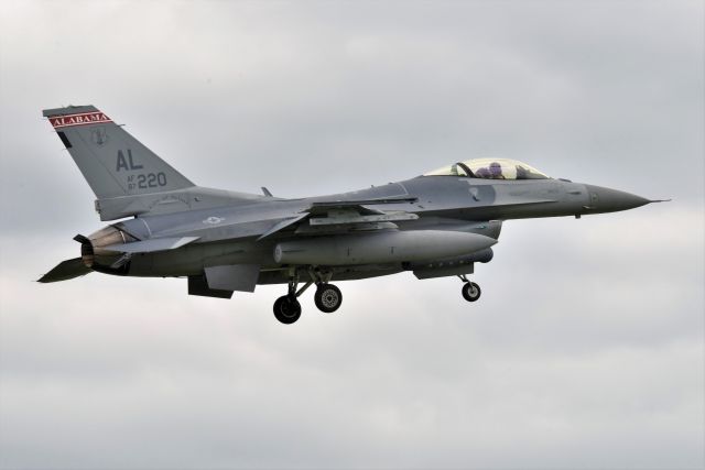 Lockheed F-16 Fighting Falcon — - 5-R 05-29-21