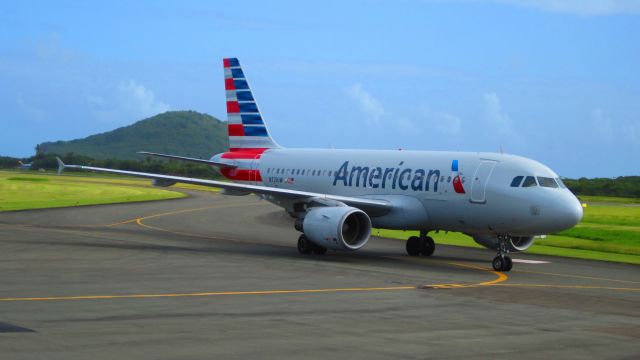 Airbus A319 (N721UW)