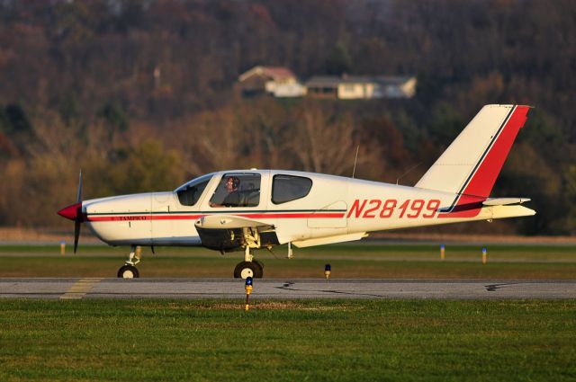 N28199 — - Seen at KFDK on 11/8/2009.      a href=http://discussions.flightaware.com/profile.php?mode=viewprofile&u=269247  [ concord977 profile ]/a