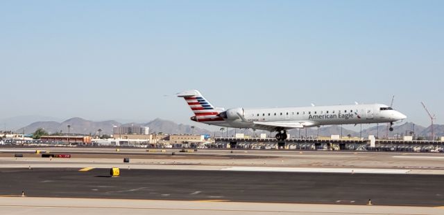 Canadair Regional Jet CRJ-700 (N726SK)