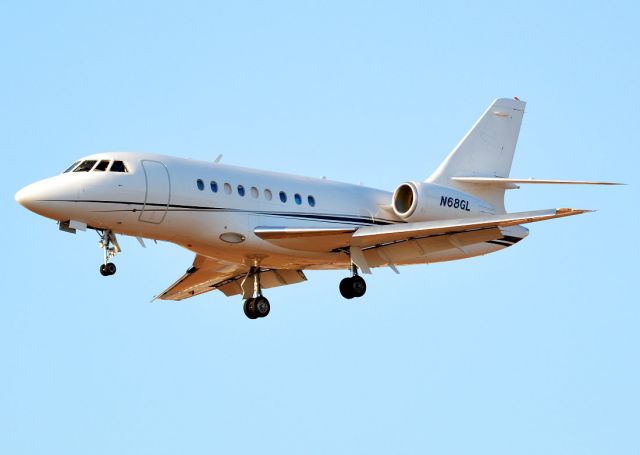 Dassault Falcon 2000 (N68GL)