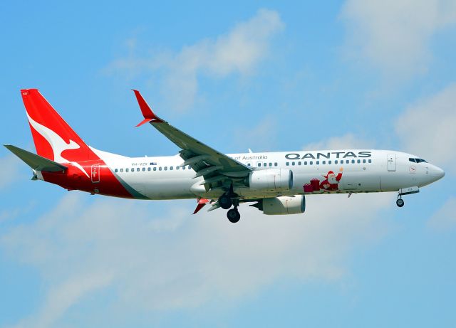 Boeing 737-800 (VH-VZX) - Santa Christmas 2024 livery