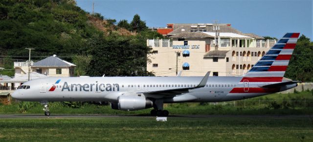 Boeing 757-200 (N187AN)