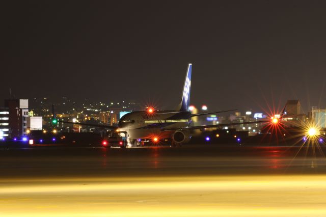 Boeing 737-800 (JA81AN) - 04 November 2015:HKD-HND.