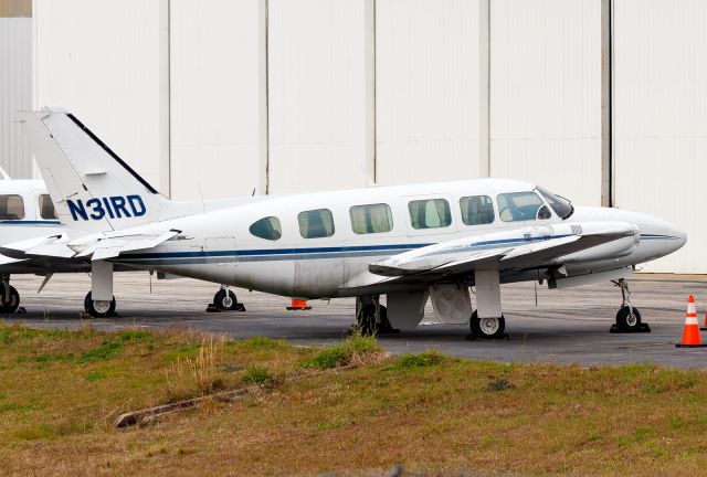 Piper Navajo (N31RD)