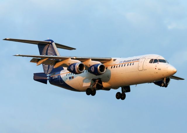 de Havilland Dash 8-400 (OO-DWJ)