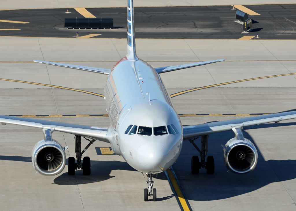 Airbus A320 (N654AW)