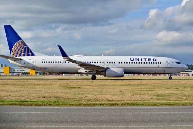 Boeing 737-900 (N77430)