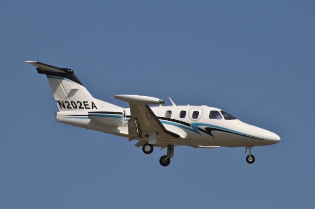 Eclipse 500 (N202EA)