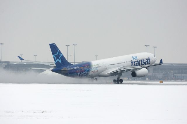 Airbus A330-300 (C-GCTS)