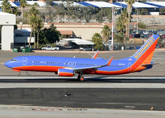 Boeing 737-800 (N8604K)