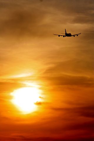 Boeing 747-200 (B-18711) - kinda one of those shots that I have always dreamed off. and oops there it was... thank you...