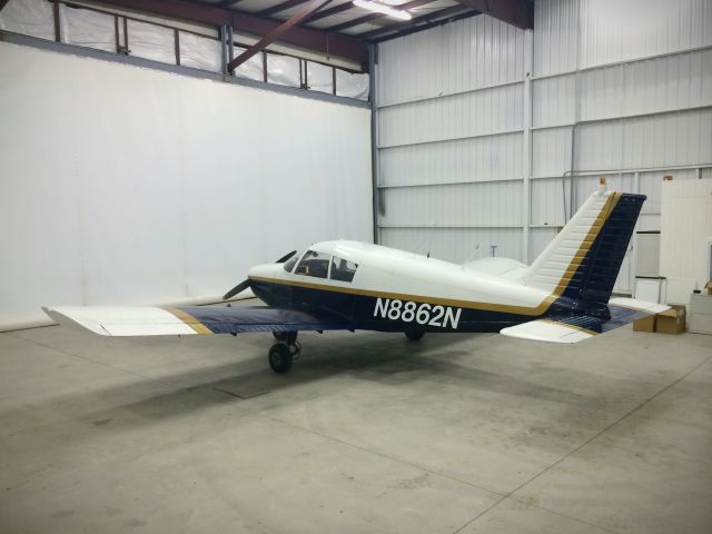 Cessna Skyhawk (N8862N)