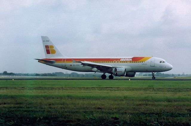Airbus A320 (EC-FEO) - Iberia A320-200 cn177; Archief 18aug1999