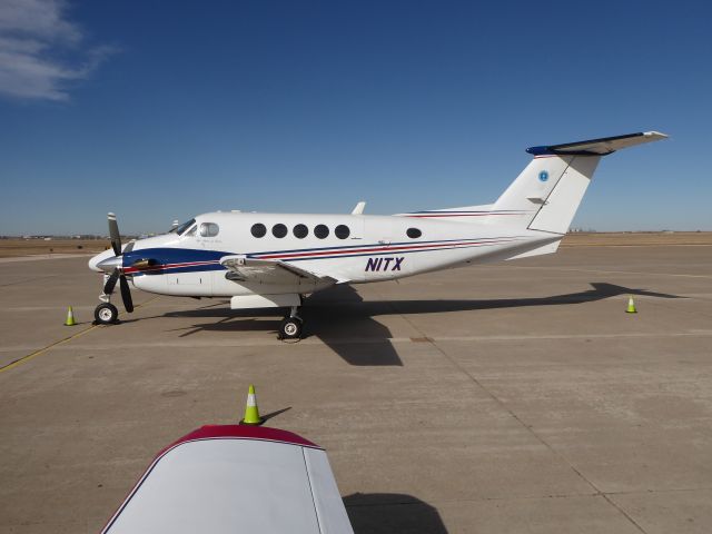 Beechcraft Super King Air 200 (N1TX)