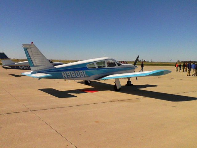 Piper Cherokee Arrow (N980BL) - back in 2011-ish. Love the paint!