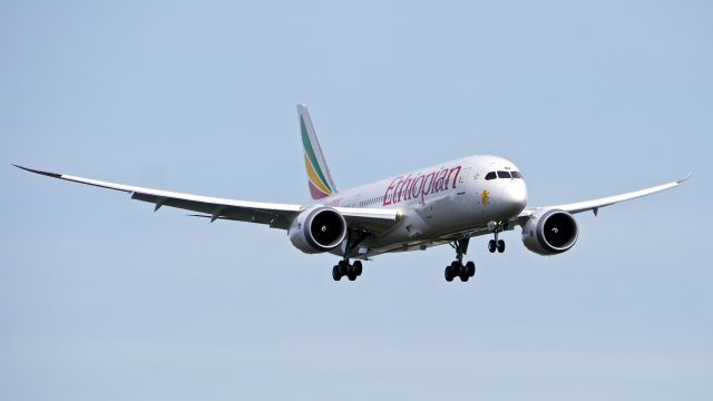 Boeing 787-8 (ET-ASH) - BOE847 on final to Rwy 16R to complete its B1 flight on 3/13/15. (ln 283 / cn 38754).