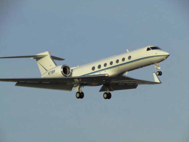 Gulfstream Aerospace Gulfstream V (N73RP) - Landing RWY 20R