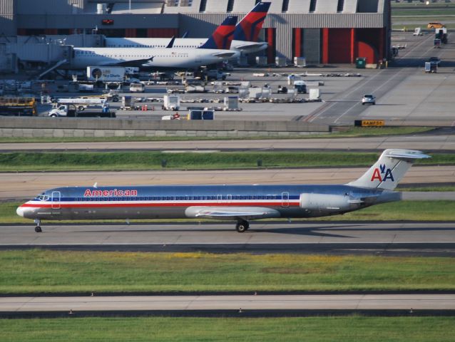 McDonnell Douglas MD-83 (N569AA) - Departing 6/16/12