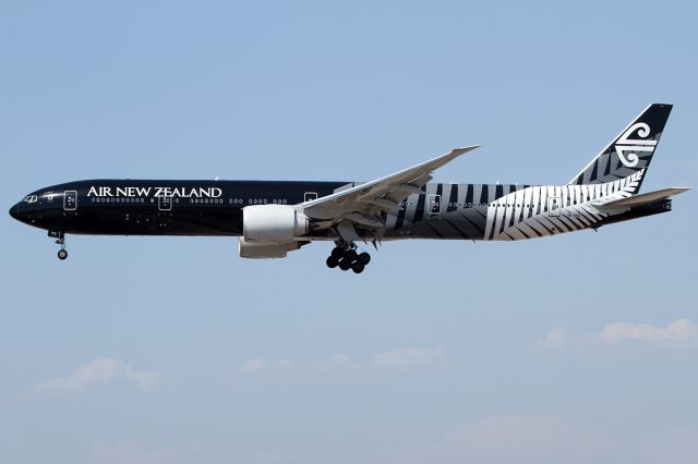 BOEING 777-300ER (ZK-OKQ) - Landing at the LAX.