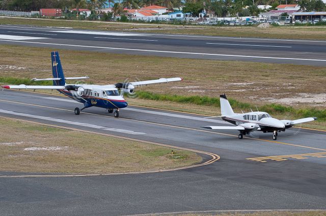 Piper Apache (N690RG)