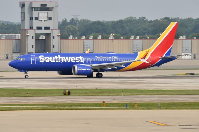 Boeing 737 MAX 8 (N8891Q) - 23-R 08-09-23 "Destination 225" titles. 