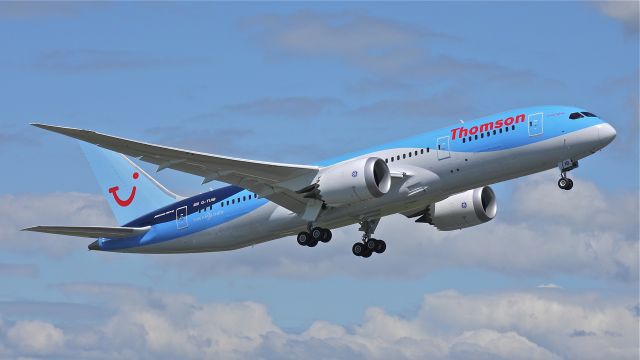 Boeing 787-8 (G-TUIB) - TOM9485 climbs from runway 16R to begin its delivery flight to EGCC / MAN on 5/31/13. (LN:94 cn 34423).