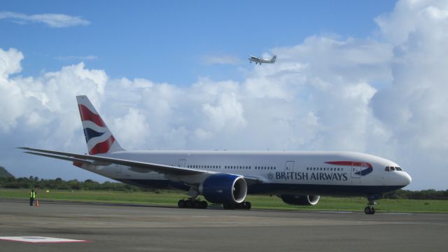 Boeing 777-200 (G-VIIO)