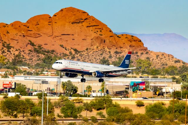 Airbus A321 (N578UW) - American Airlines A321 in US Airways retro livery landing at PHX on 10/29/22. Taken with a Canon 850D and Tamron 70-200 G2 lens.