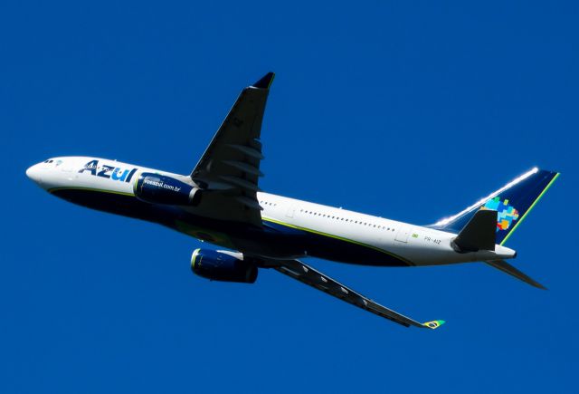 Airbus A330-200 (PR-AIZ)