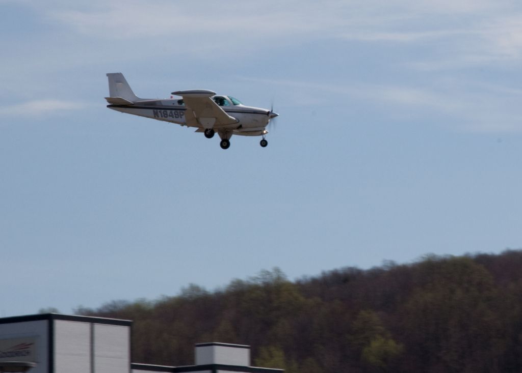 N1849P — - Perfect approach to runway 26.  Aircraft took fuel at RELIANT AIR. The lowest fuel price on the Danbury (KDXR) airport.