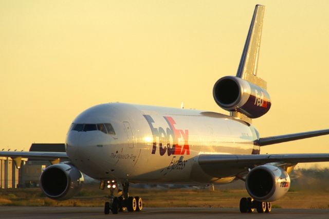 McDonnell Douglas DC-10 (N389FE)