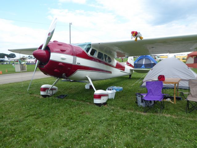 Cessna LC-126 (N3899V)