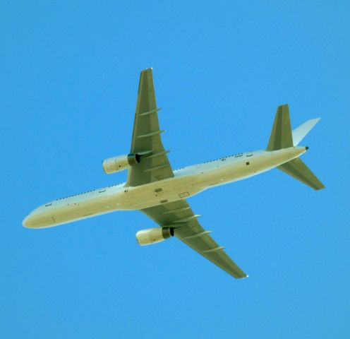 00-9001 — - This rare to find 27 yr. old USAF part of the 486th Flight Test Squadron which was activated in 1995 per Wikipedia. March 2021 passing overhead heading to KWRI.