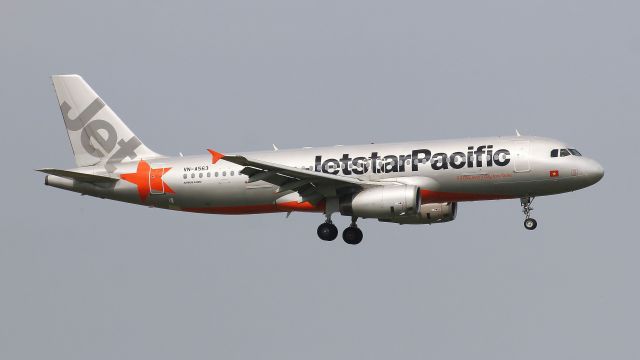 Airbus A320 (VN-A563)