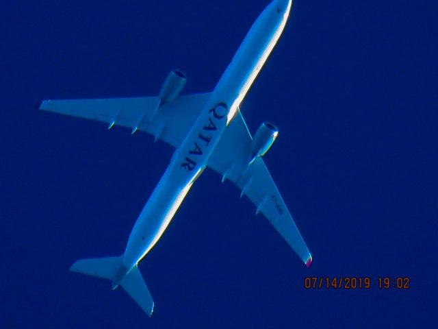 Airbus A350-1000 (A7-ANH)