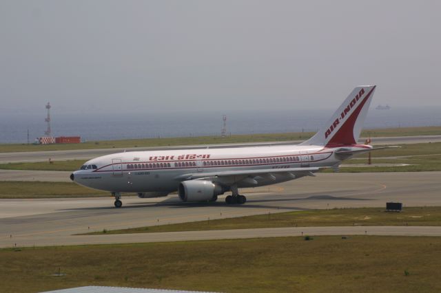 Airbus A310 (VT-EVH)