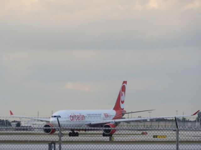 Airbus A330-200 (D-ALPI)