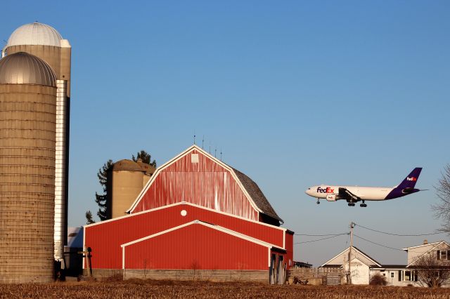 Airbus A300F4-600 (N675FE) - out of Hector Field Fargo ND 