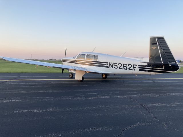 Mooney M-20 (N5262F)