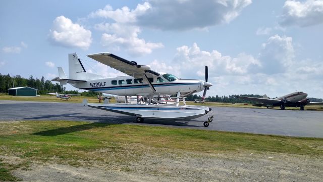 Cessna Caravan (N200LF)