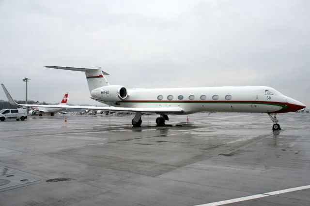 Gulfstream Aerospace Gulfstream V (A4O-AE) - Oman Royal Flight G550 parked up on 24-Jan-19 one day before departing to OOMS as ORF4.